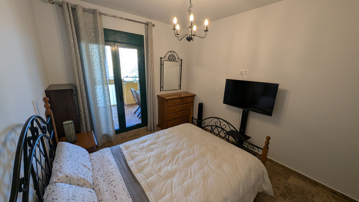 Se vende Apartamento Planta Media de 2 dormitorios en Costa Del Sol, Málaga, España