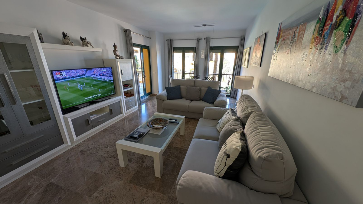 Se vende Apartamento Planta Media de 2 dormitorios en Costa Del Sol, Málaga, España