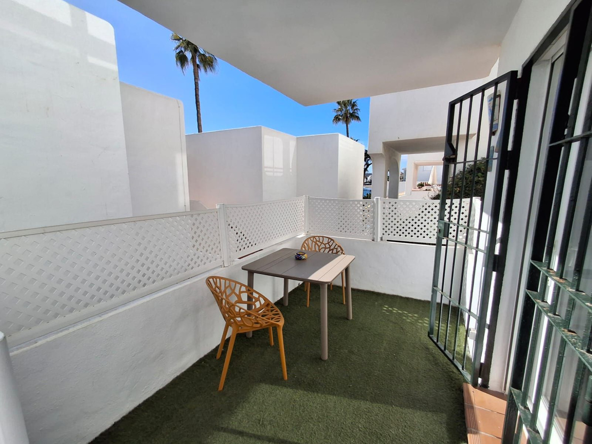 Se vende Apartamento Planta Baja de 1 dormitorios en Costa Del Sol, Málaga, España