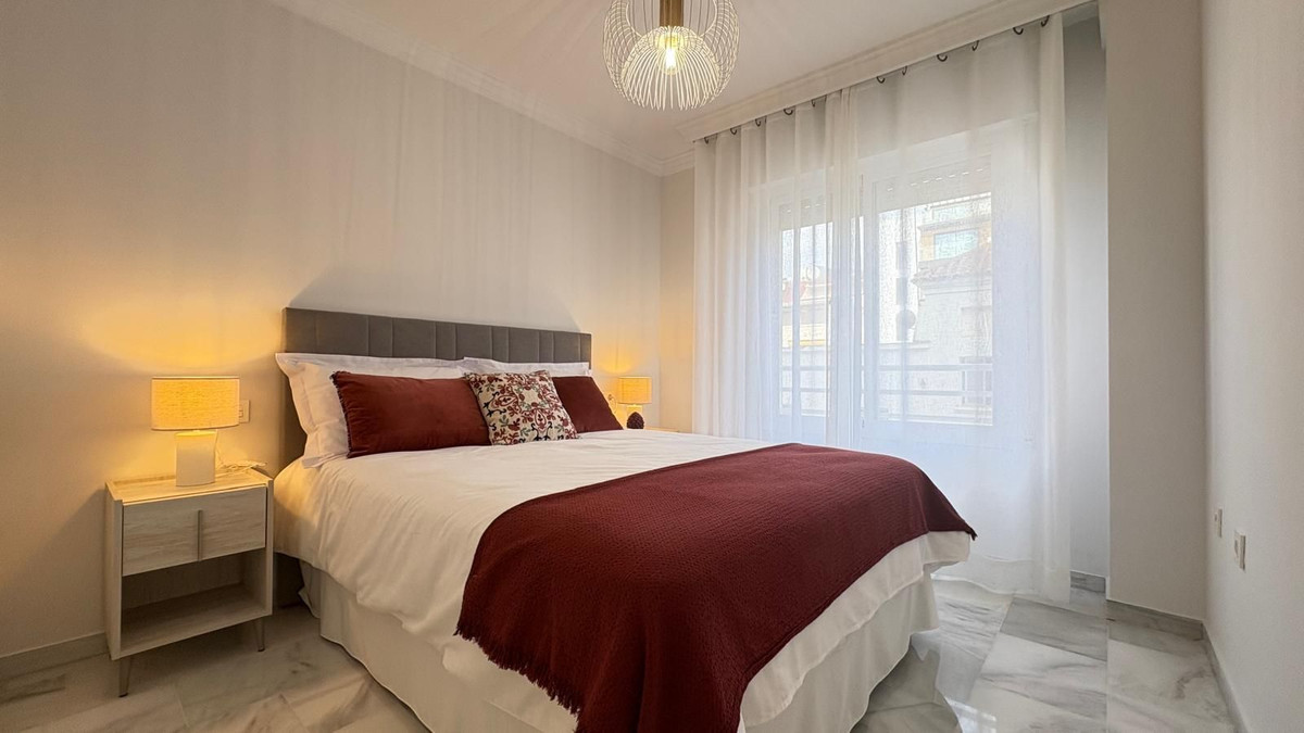 Se vende Apartamento Planta Media de 2 dormitorios en Costa Del Sol, Málaga, España