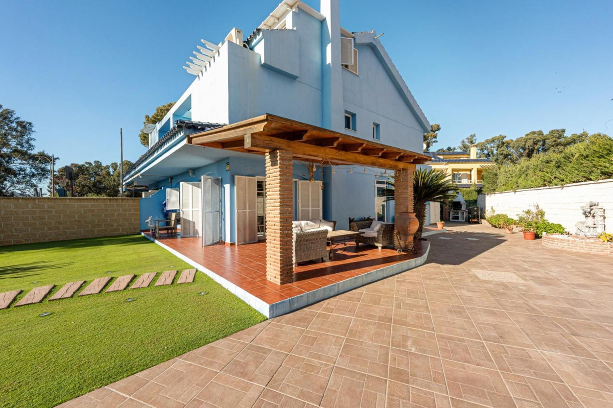 4 Bed Townhouse for sale in Guadalmar Málaga Ciudad, Málaga, Spain