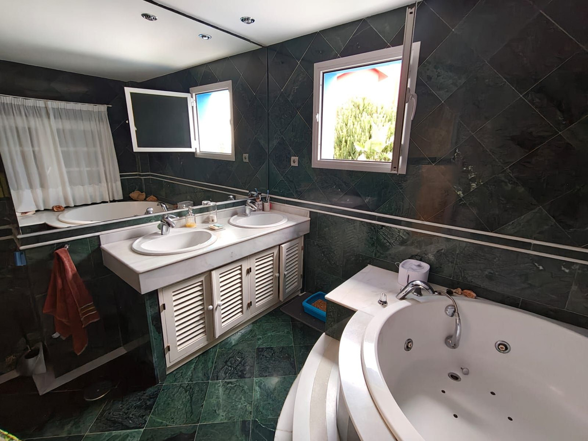 4 Bed Townhouse for sale in Guadalmar Málaga Ciudad, Málaga, Spain