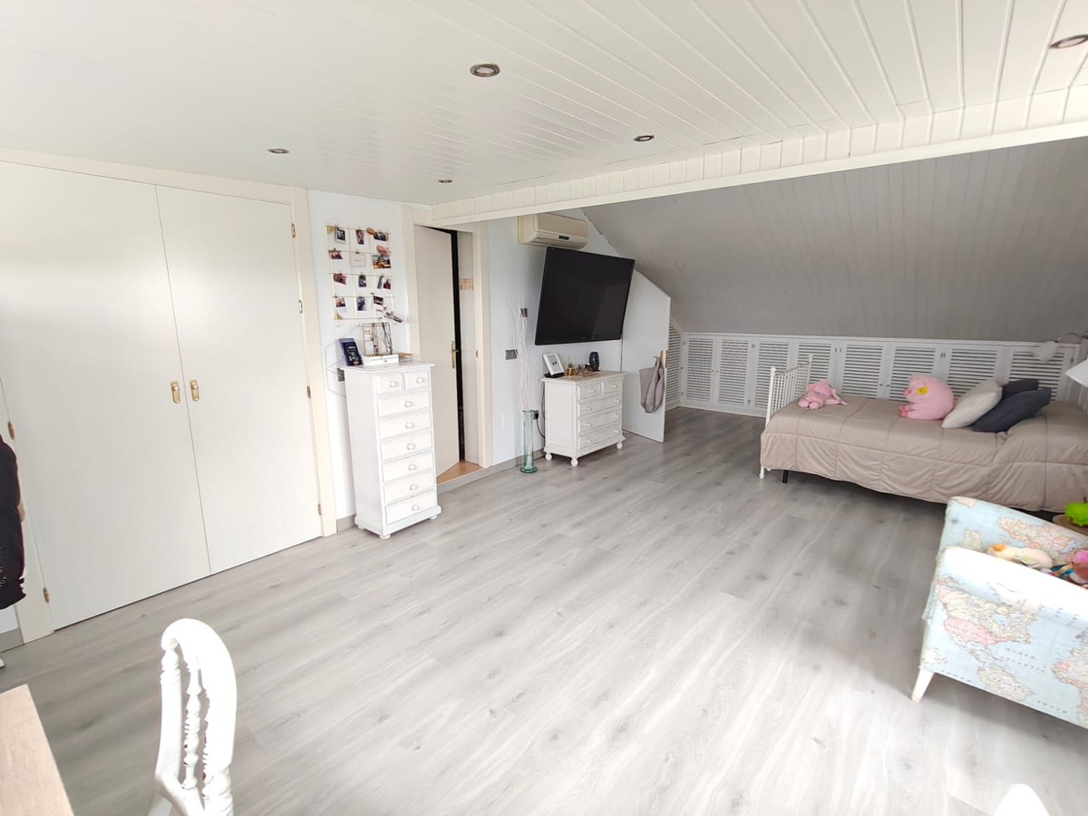 4 Bed Townhouse for sale in Guadalmar Málaga Ciudad, Málaga, Spain
