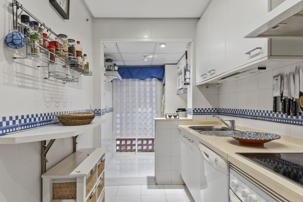 3 Bed Apartment for sale in El Rosario Costa Del Sol, Málaga, Spain