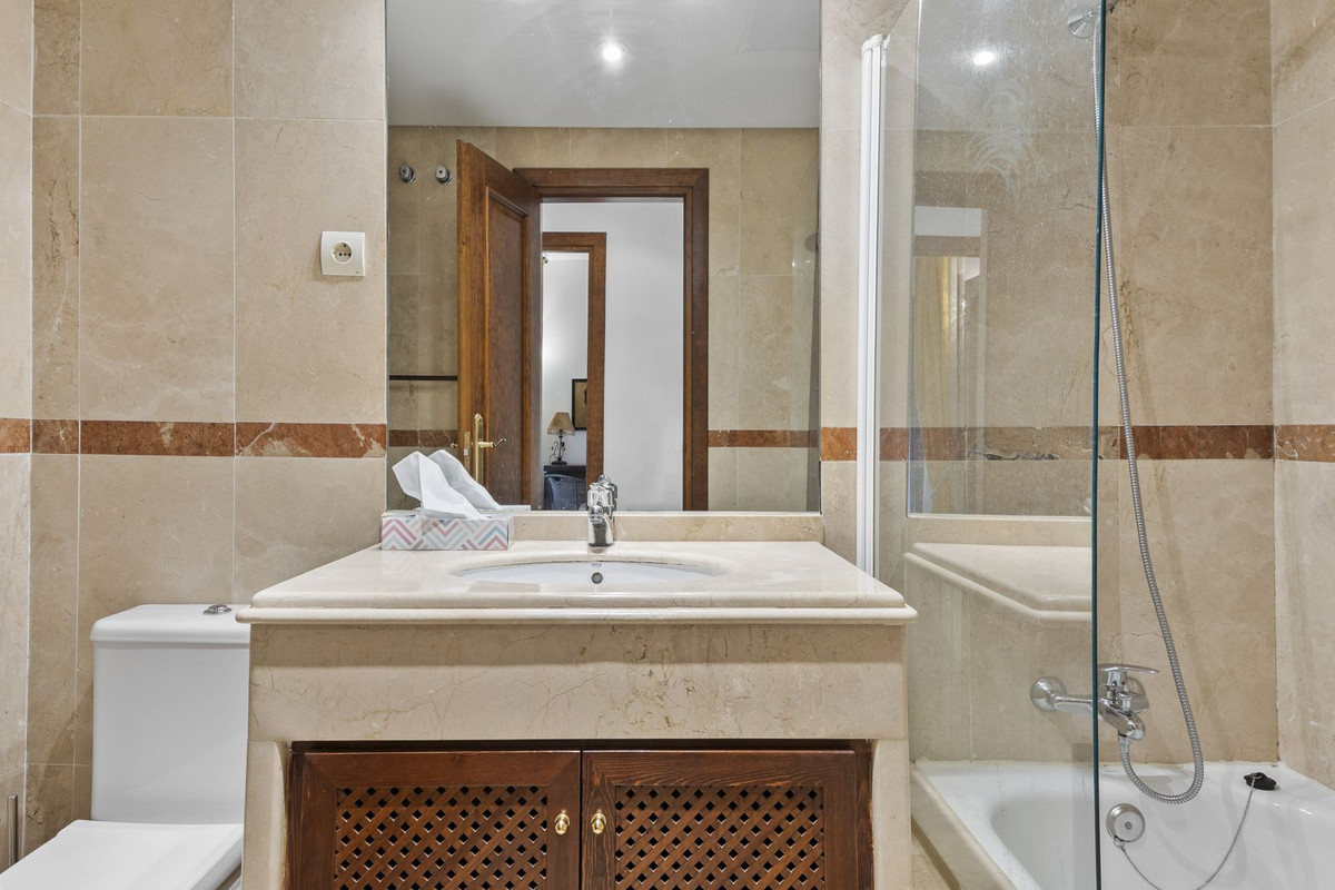 3 Bed Apartment for sale in El Rosario Costa Del Sol, Málaga, Spain