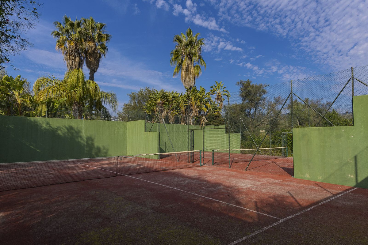 3 Bed Apartment for sale in El Rosario Costa Del Sol, Málaga, Spain