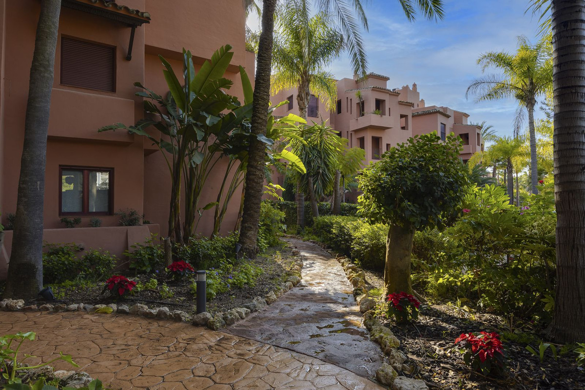 3 Bed Apartment for sale in El Rosario Costa Del Sol, Málaga, Spain
