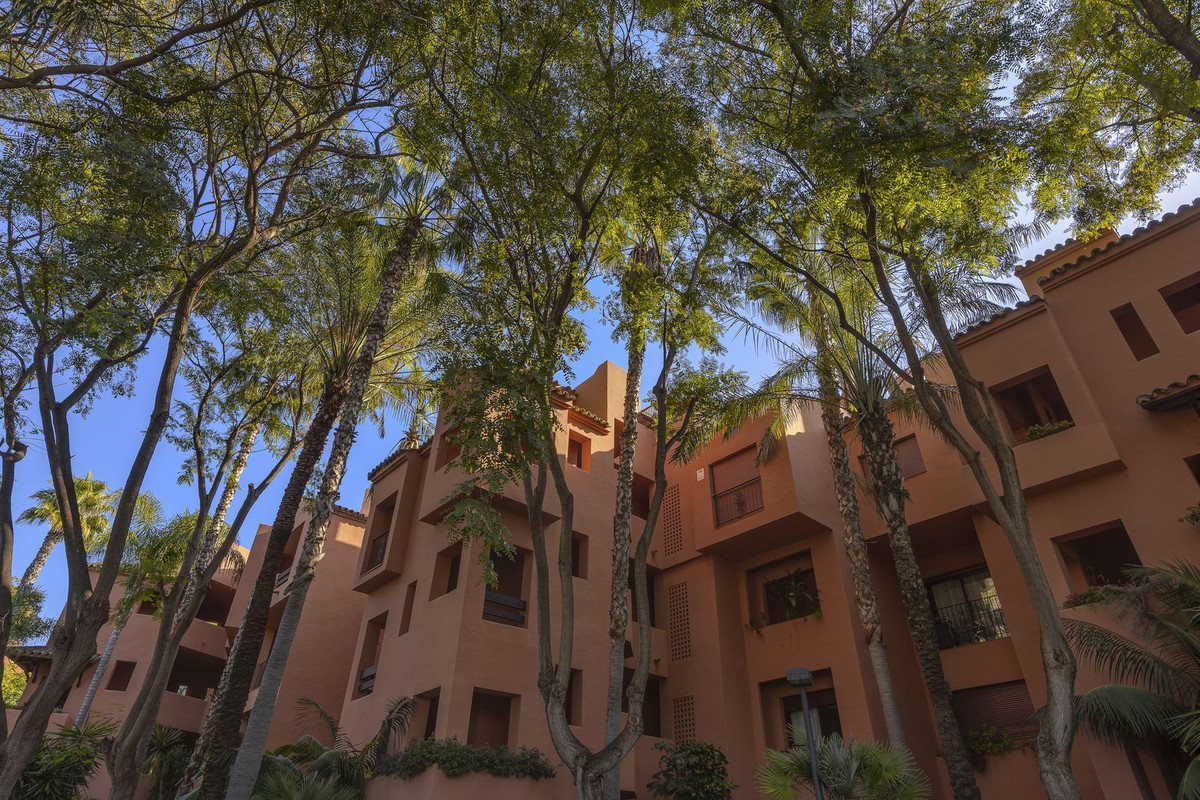 3 Bed Apartment for sale in El Rosario Costa Del Sol, Málaga, Spain