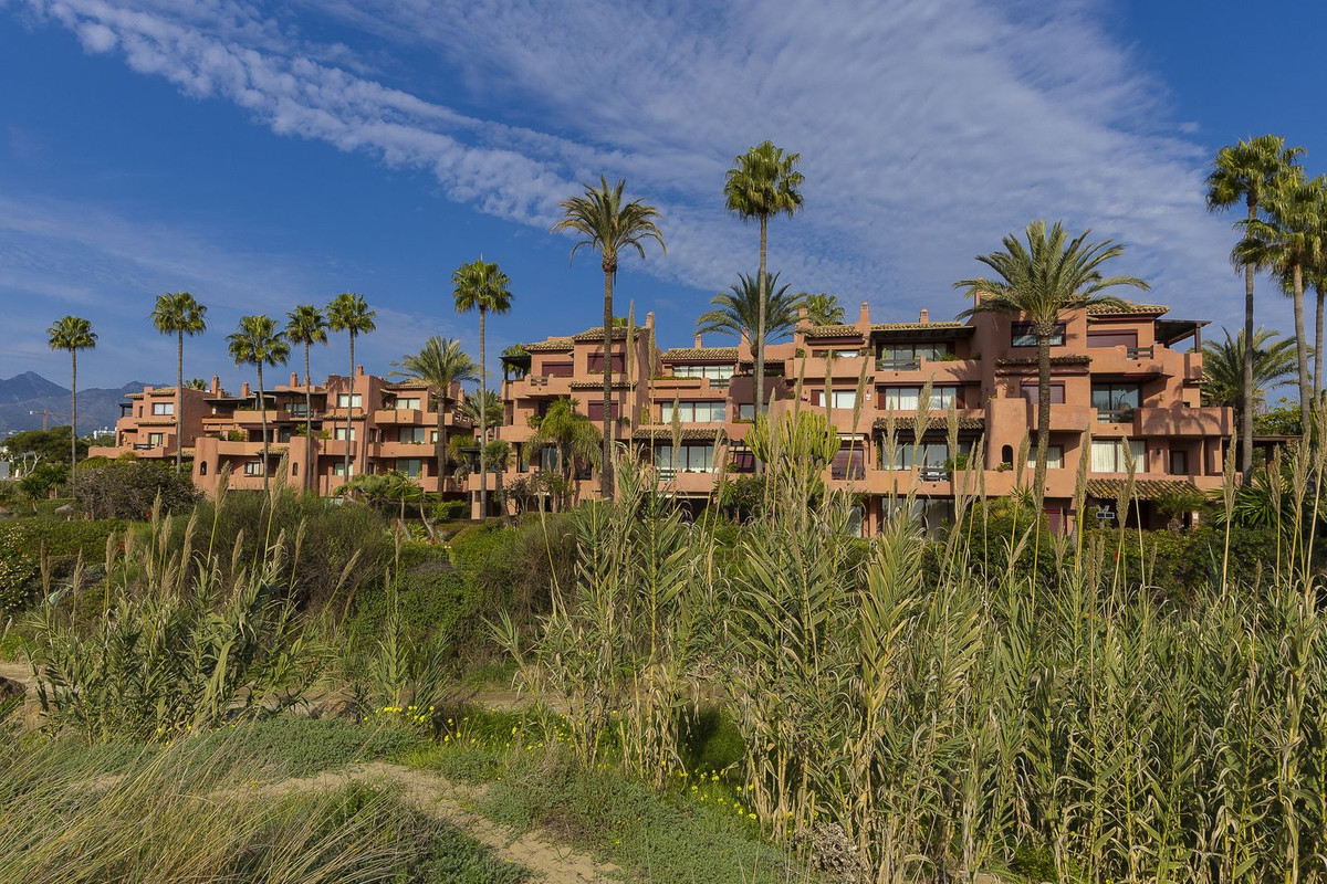 3 Bed Apartment for sale in El Rosario Costa Del Sol, Málaga, Spain