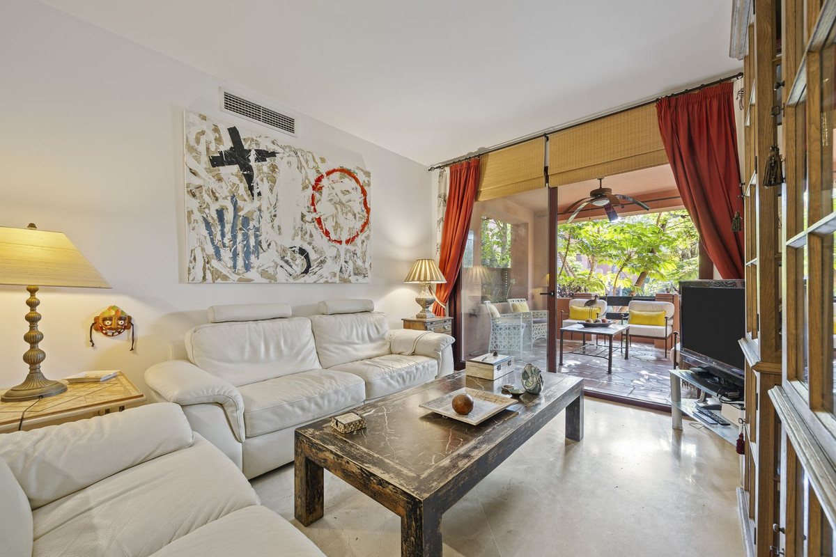 3 Bed Apartment for sale in El Rosario Costa Del Sol, Málaga, Spain