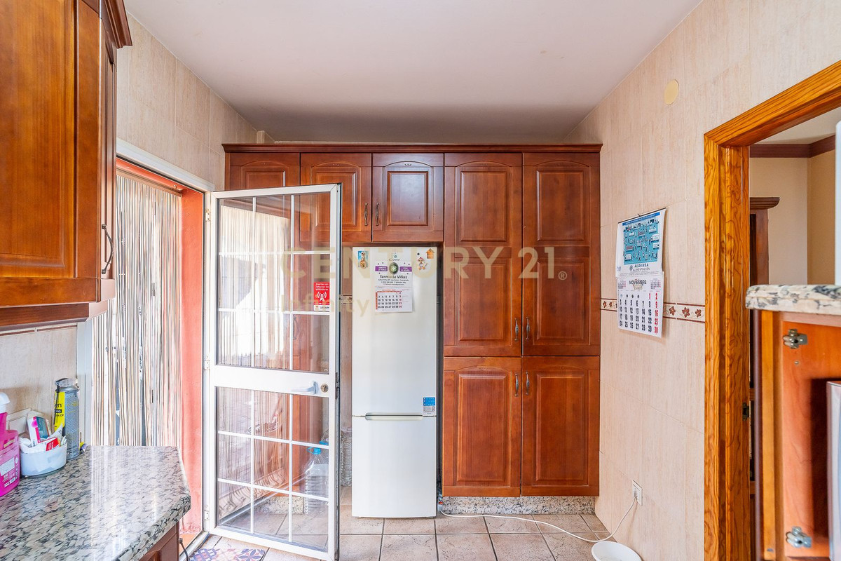 Se vende Villa - Chalet de 7 dormitorios en Costa Del Sol East, Málaga, España