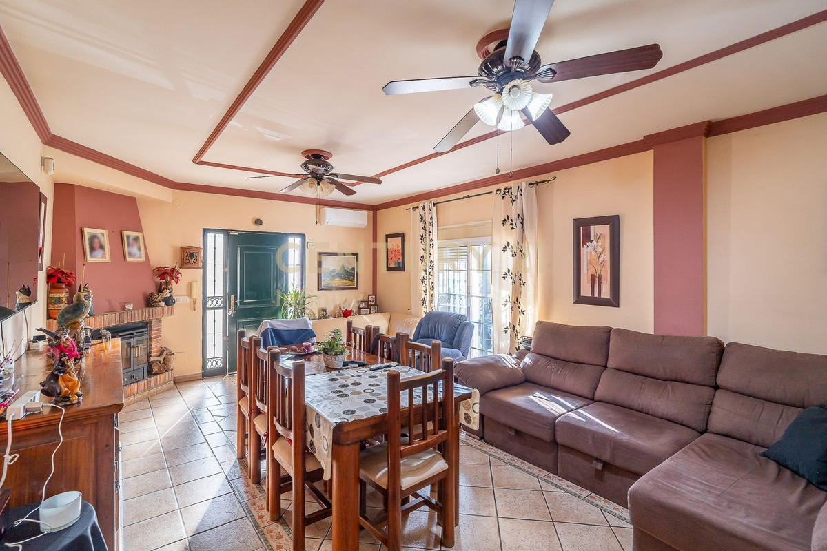 Se vende Villa - Chalet de 7 dormitorios en Costa Del Sol East, Málaga, España