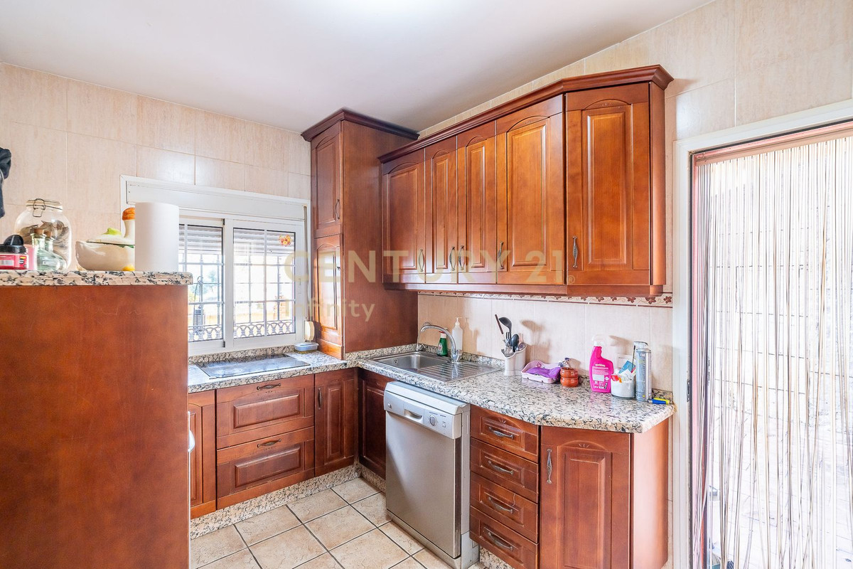 Se vende Villa - Chalet de 7 dormitorios en Costa Del Sol East, Málaga, España