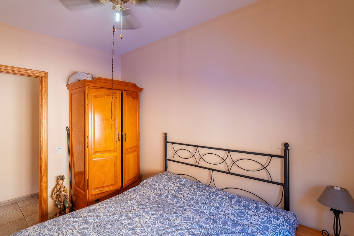 Se vende Villa - Chalet de 7 dormitorios en Costa Del Sol East, Málaga, España