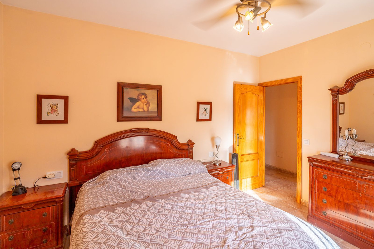 Se vende Villa - Chalet de 7 dormitorios en Costa Del Sol East, Málaga, España