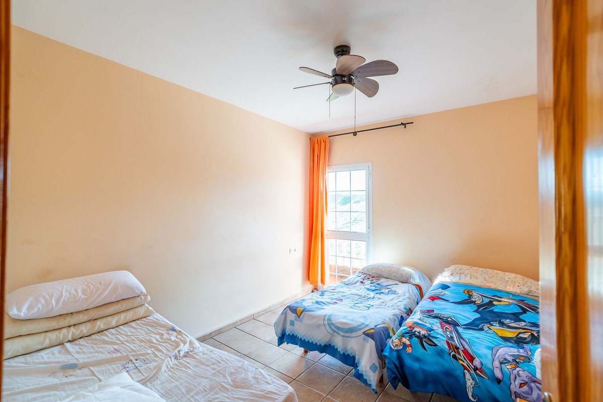 Se vende Villa - Chalet de 7 dormitorios en Costa Del Sol East, Málaga, España