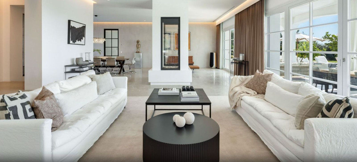 Se vende Villa - Chalet de 7 dormitorios en Costa Del Sol, Málaga, España