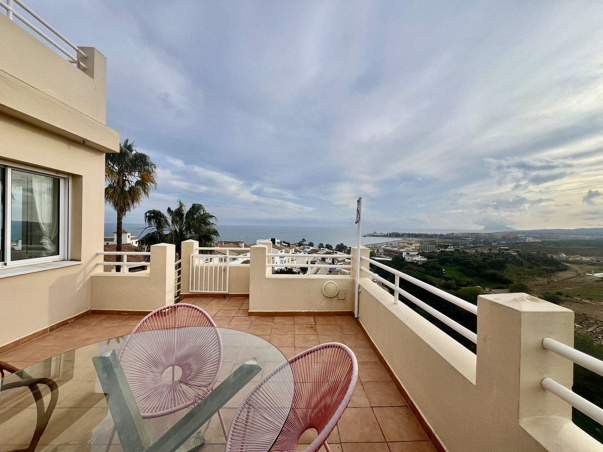 Se vende Apartamento en Planta Última de 1 dormitorios en Costa Del Sol, Cadiz, España