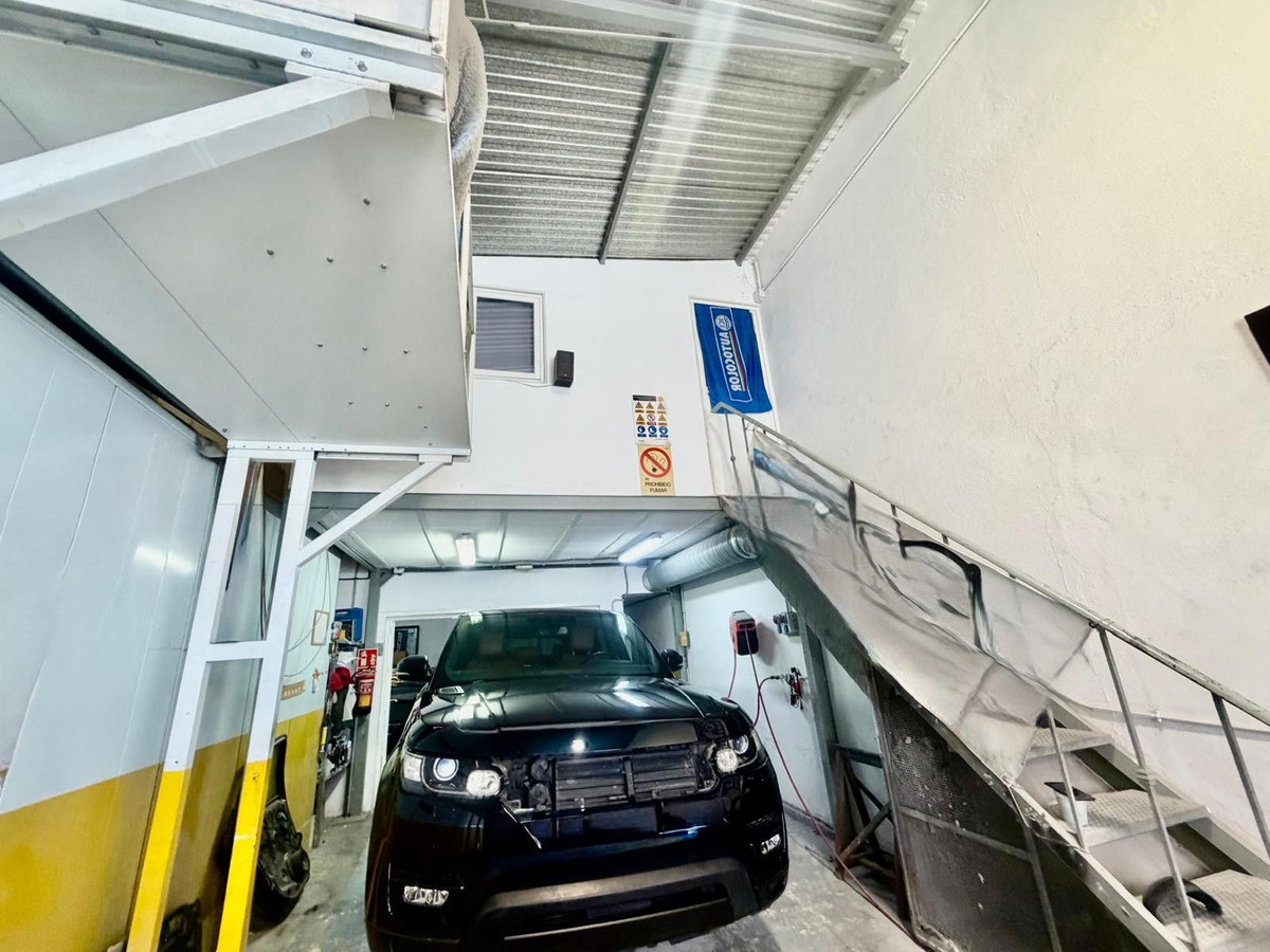 Se vende Nave industrial de 1 dormitorios en Costa Del Sol, Málaga, España