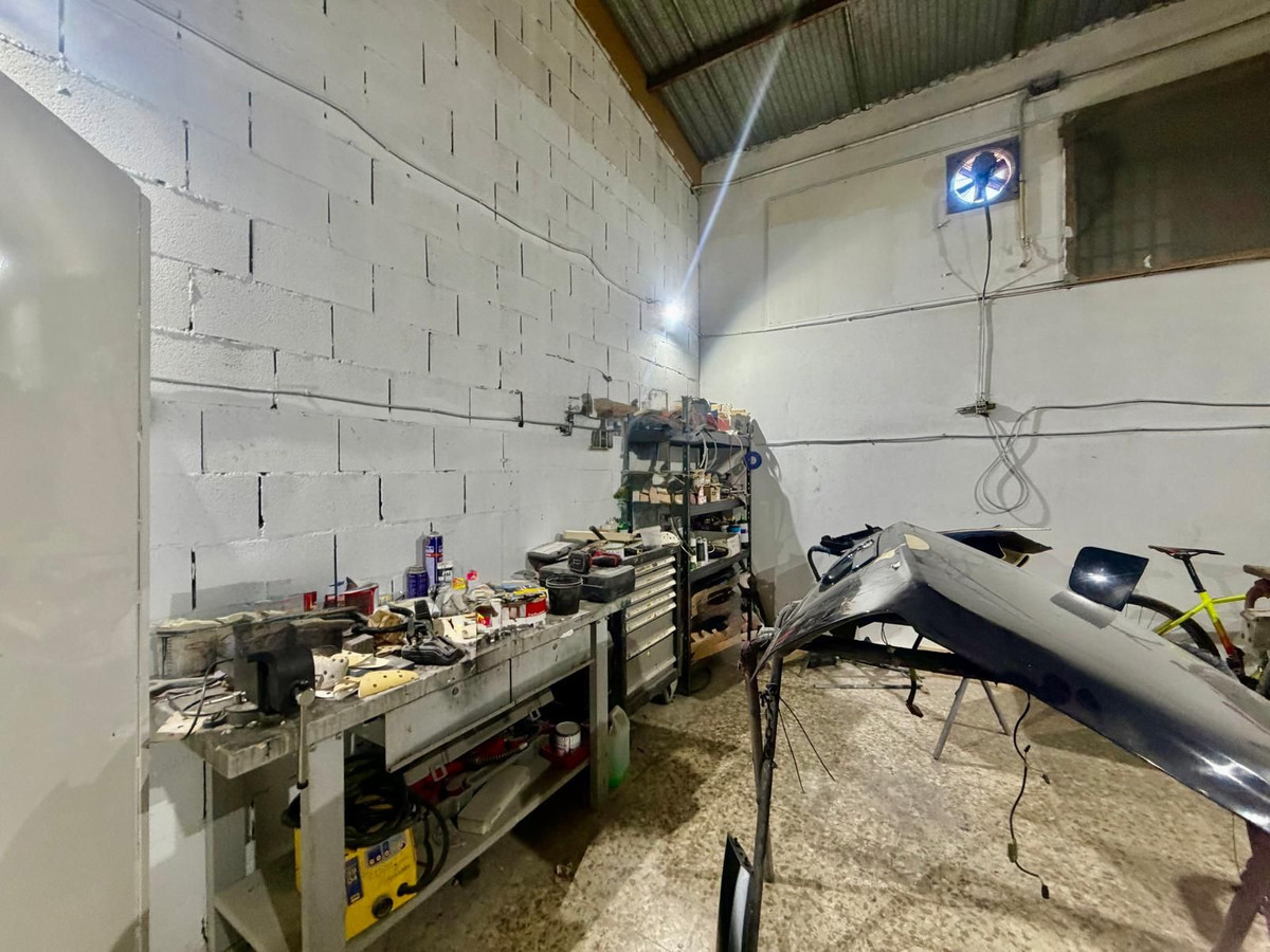 Se vende Nave industrial de 1 dormitorios en Costa Del Sol, Málaga, España