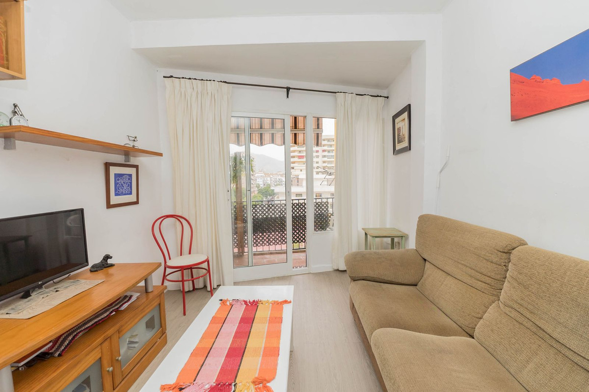 2 Bed Apartment for sale in Fuengirola Costa Del Sol, Málaga, Spain