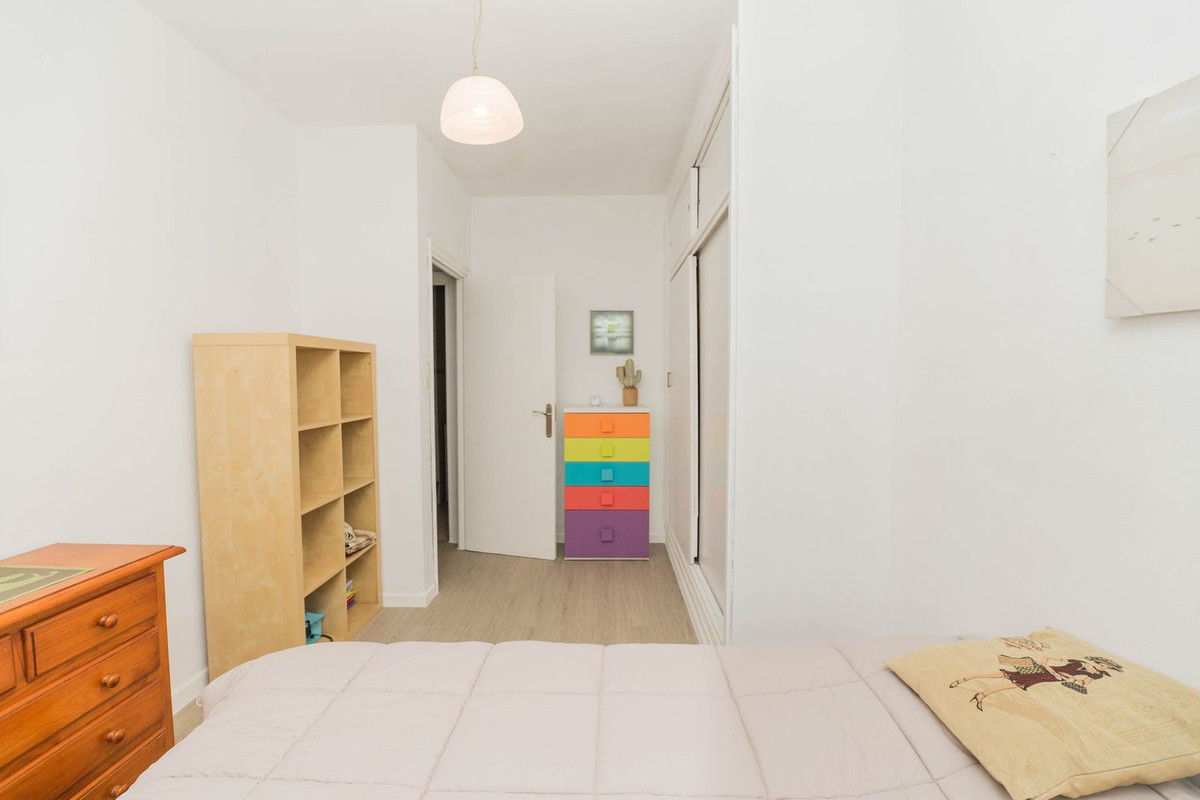 2 Bed Apartment for sale in Fuengirola Costa Del Sol, Málaga, Spain