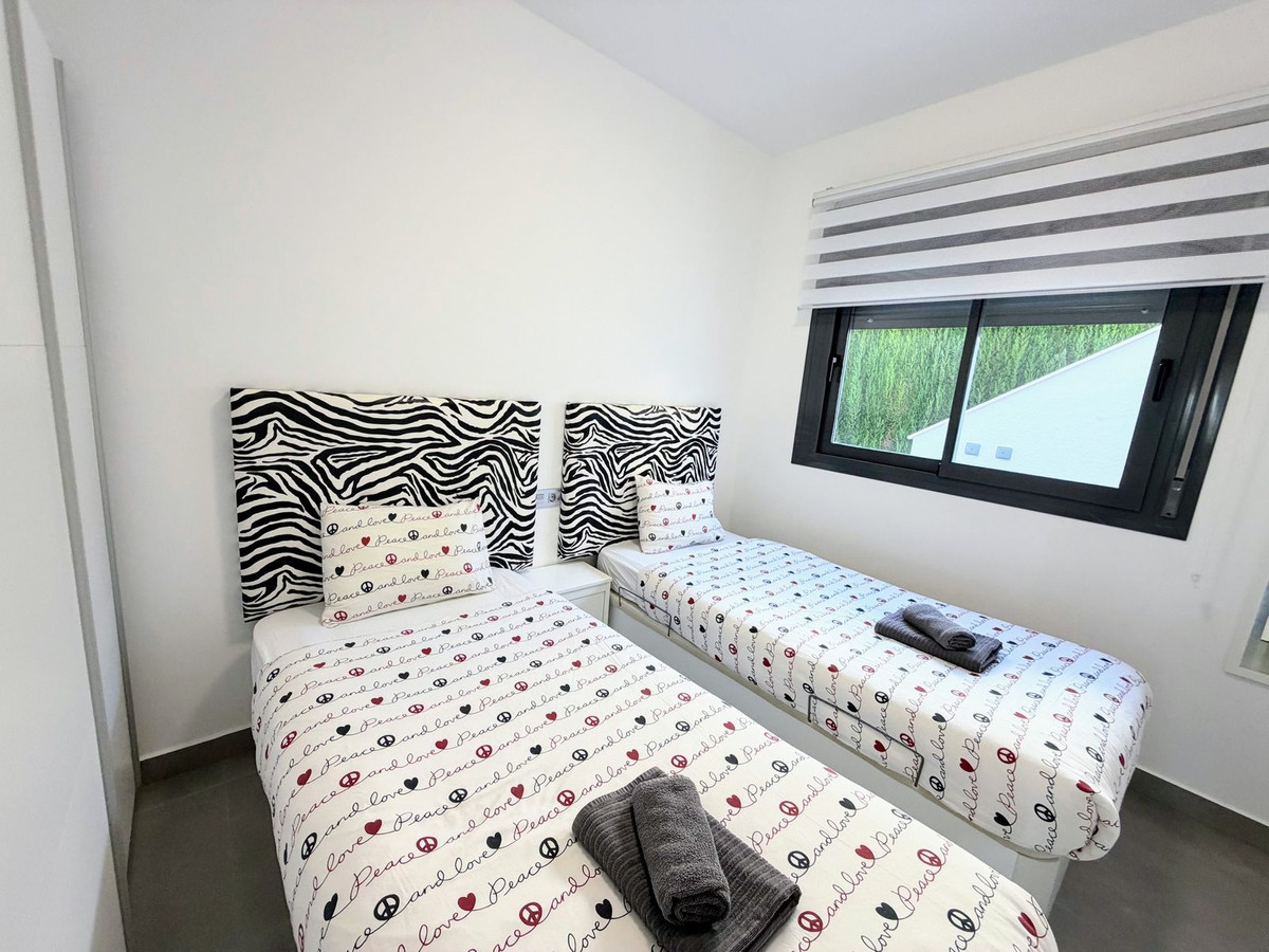 2 Bed Apartment for sale in Pilar De La Horadada Costa Blanca, Alicante, Spain