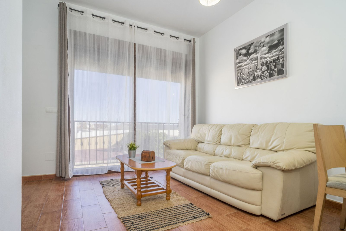 Se vende Apartamento Planta Media de 2 dormitorios en Costa Del Sol, Málaga, España