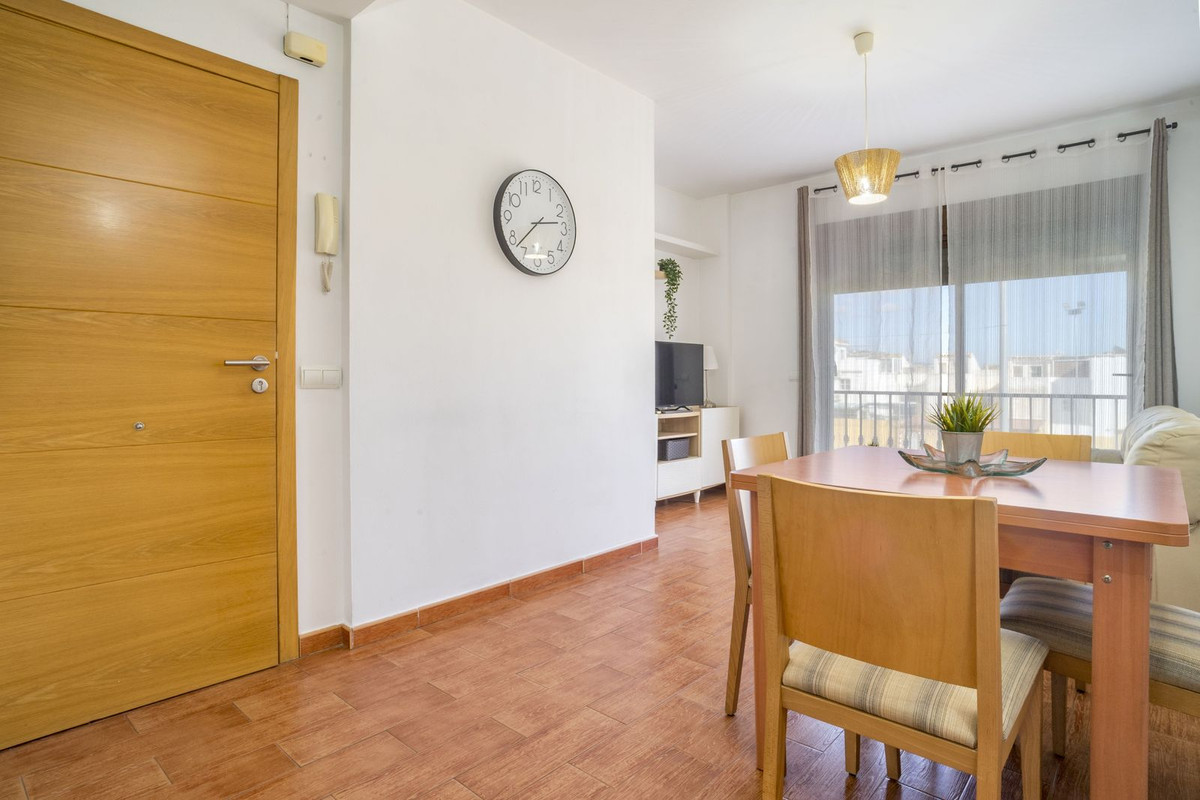 Se vende Apartamento Planta Media de 2 dormitorios en Costa Del Sol, Málaga, España
