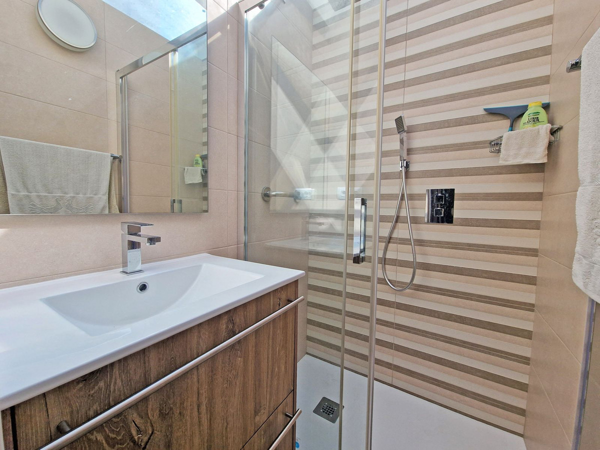 Se vende Adosada de 3 dormitorios en Costa Del Sol, Málaga, España