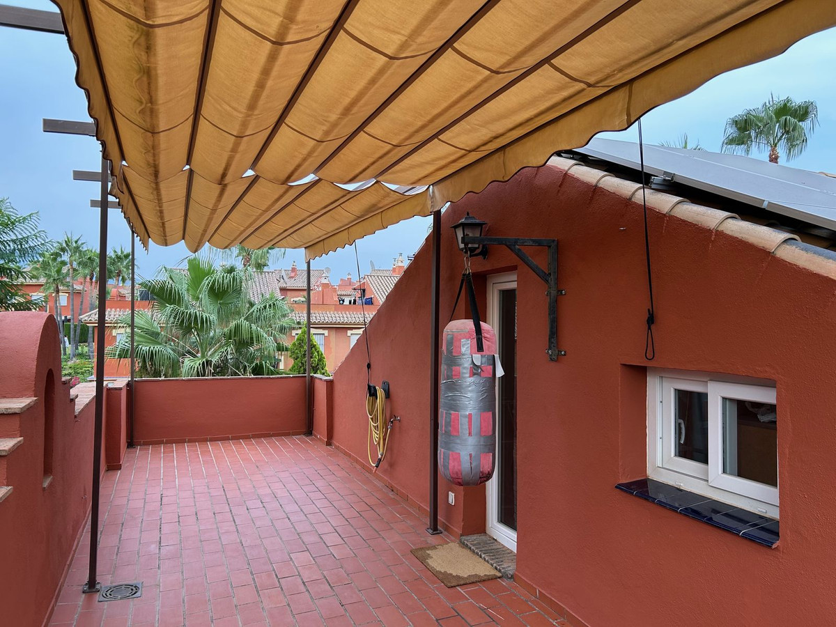 4 Bed Townhouse for sale in Atalaya Costa Del Sol, Málaga, Spain