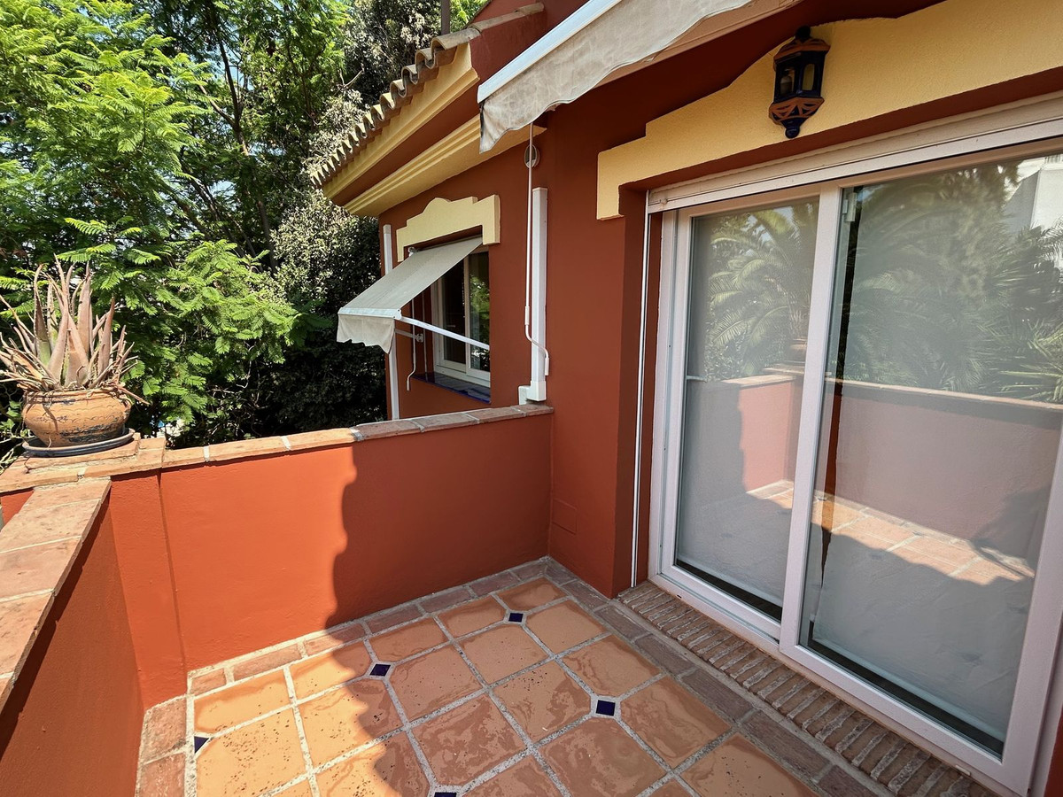 4 Bed Townhouse for sale in Atalaya Costa Del Sol, Málaga, Spain