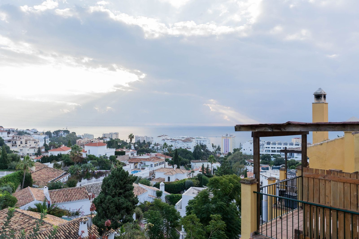 Se vende Villa - Chalet de 3 dormitorios en Costa Del Sol, Málaga, España