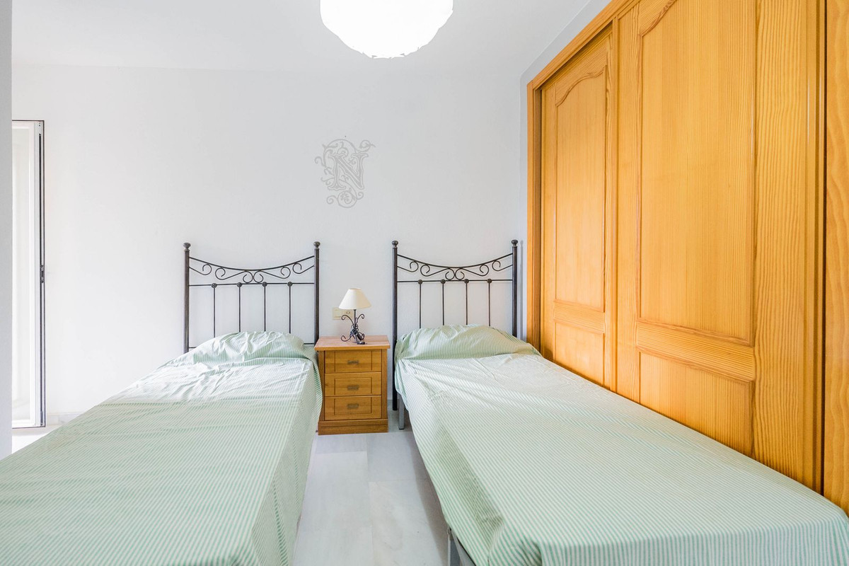 Se vende Villa - Chalet de 3 dormitorios en Costa Del Sol, Málaga, España