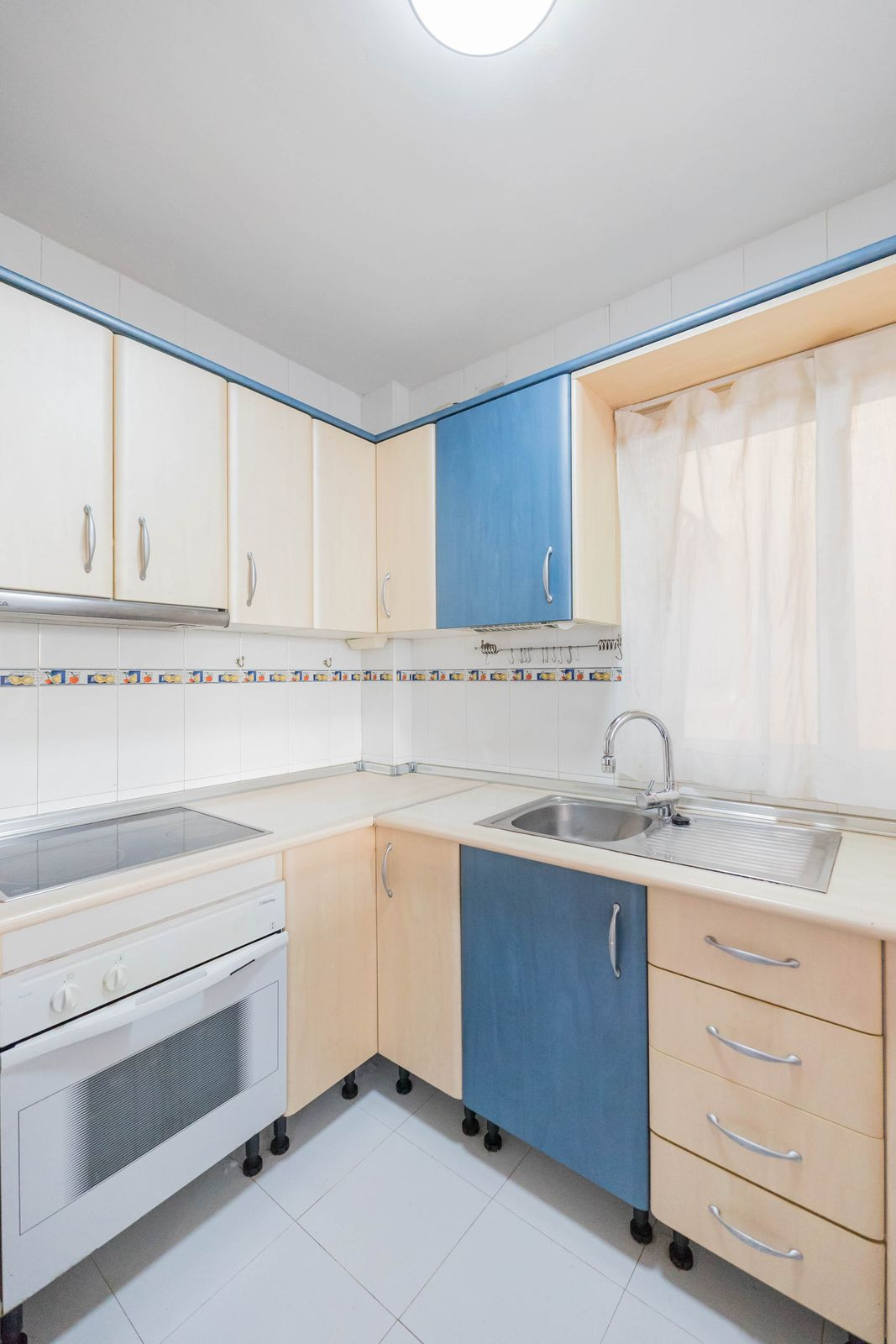 Se vende Villa - Chalet de 3 dormitorios en Costa Del Sol, Málaga, España