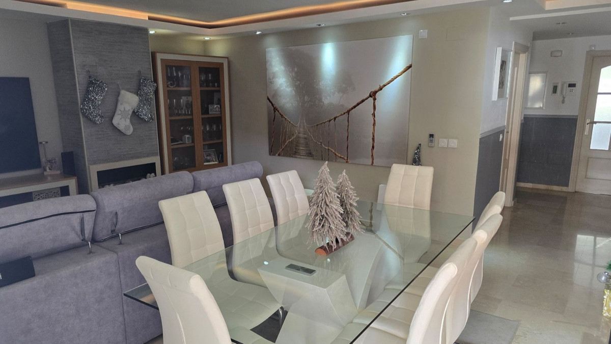 3 Bed Apartment for sale in Mijas Costa Del Sol, Málaga, Spain
