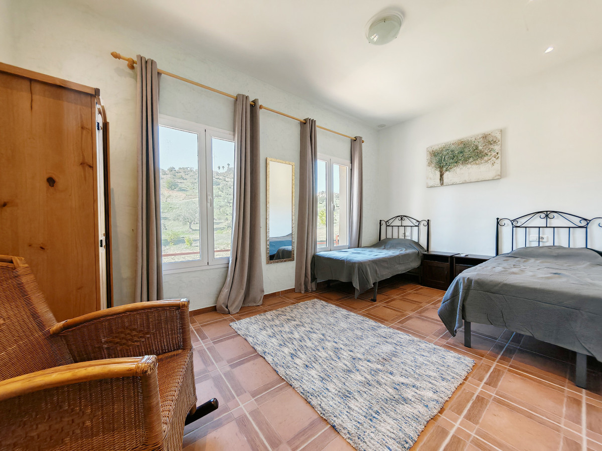 12 Bed Townhouse for sale in Coín Costa Del Sol, Málaga, Spain