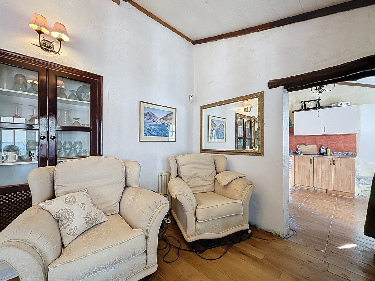 4 Bed Townhouse for sale in Periana Costa Del Sol East, Málaga, Spain