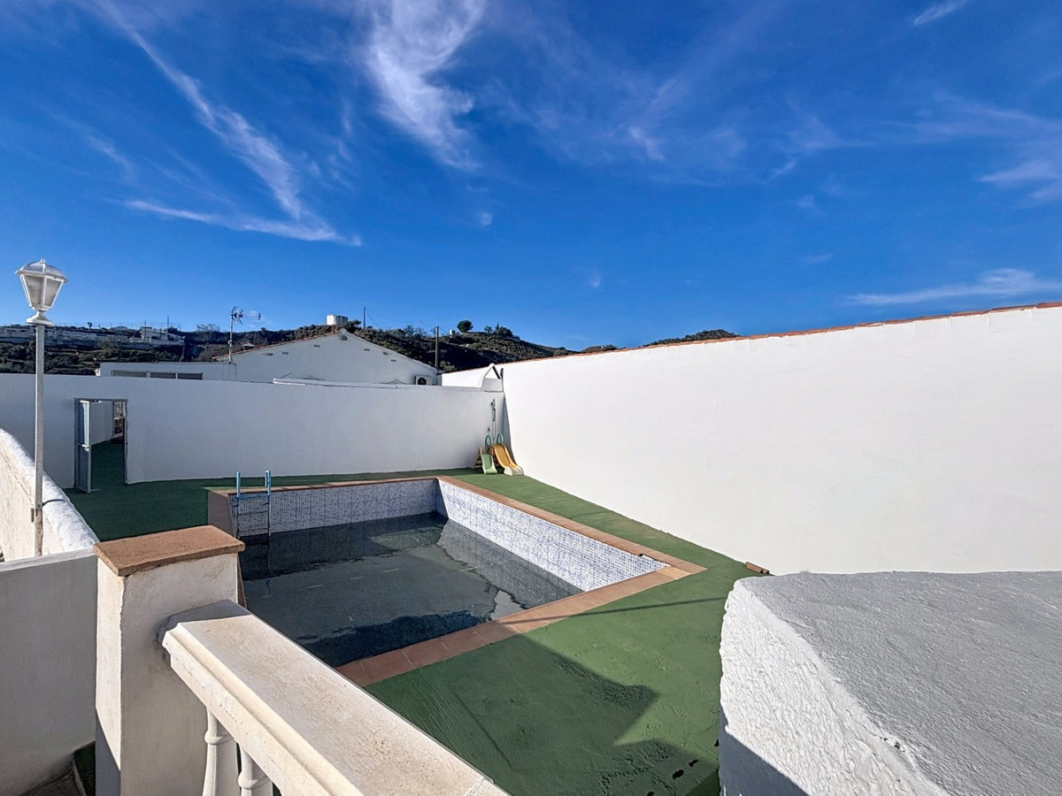 Se vende Terreno Rustico de 3 dormitorios en Costa Del Sol East, Málaga, España