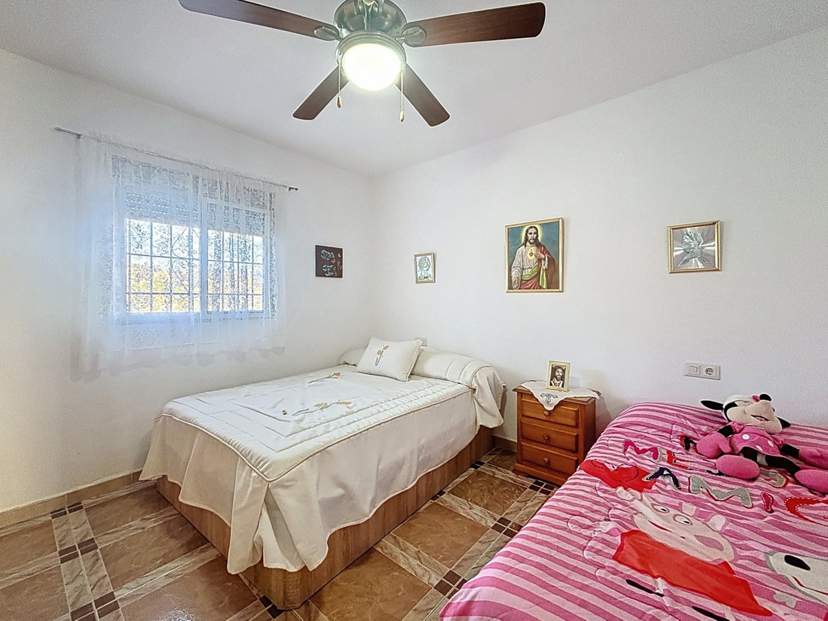 Se vende Terreno Rustico de 3 dormitorios en Costa Del Sol East, Málaga, España