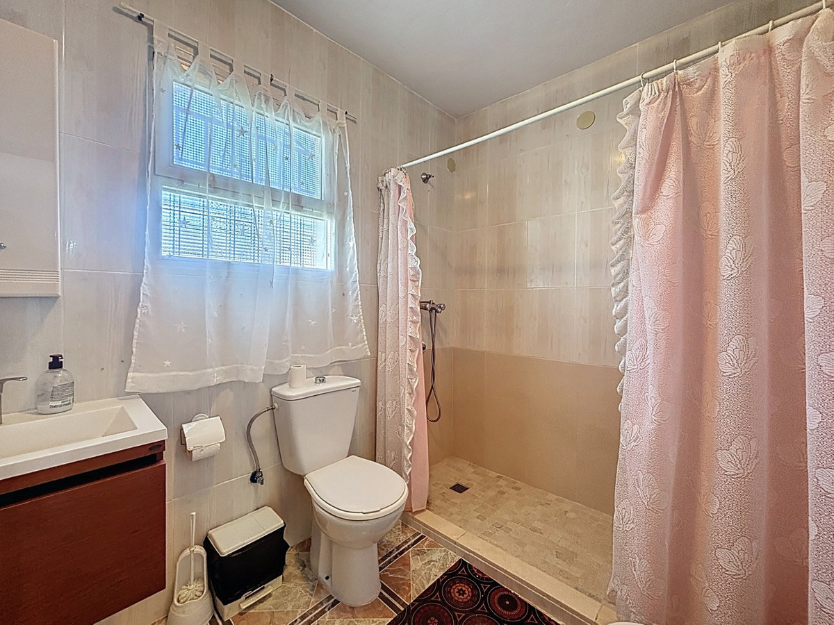 Se vende Terreno Rustico de 3 dormitorios en Costa Del Sol East, Málaga, España