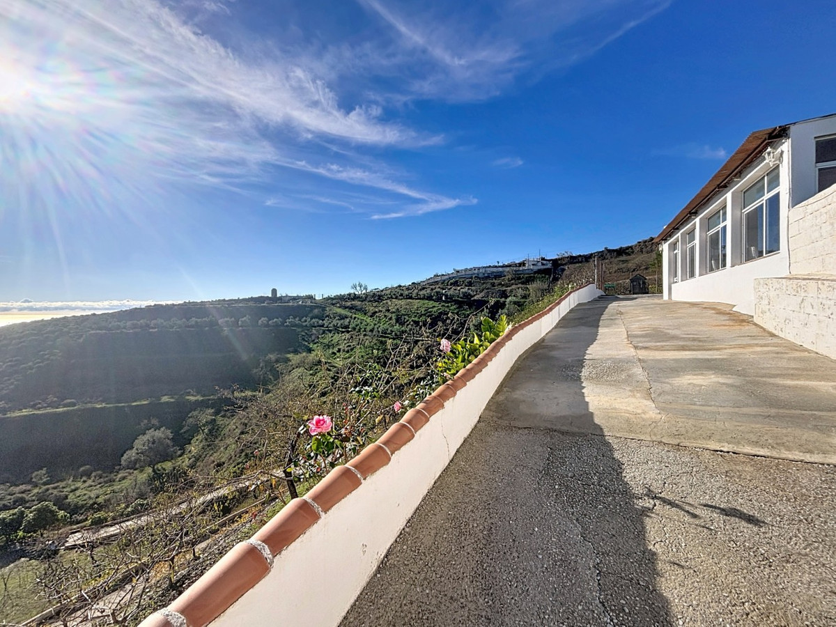 Se vende Terreno Rustico de 3 dormitorios en Costa Del Sol East, Málaga, España