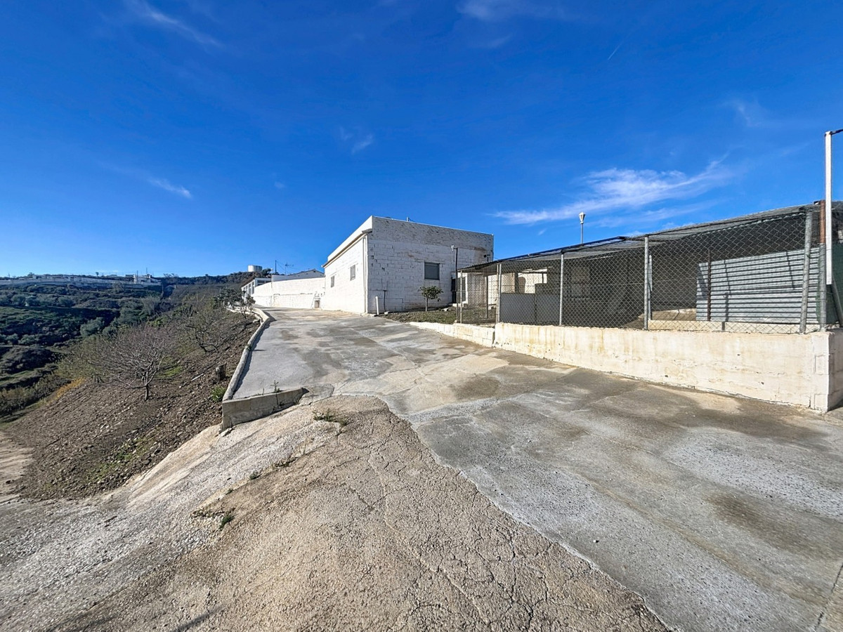 Se vende Terreno Rustico de 3 dormitorios en Costa Del Sol East, Málaga, España