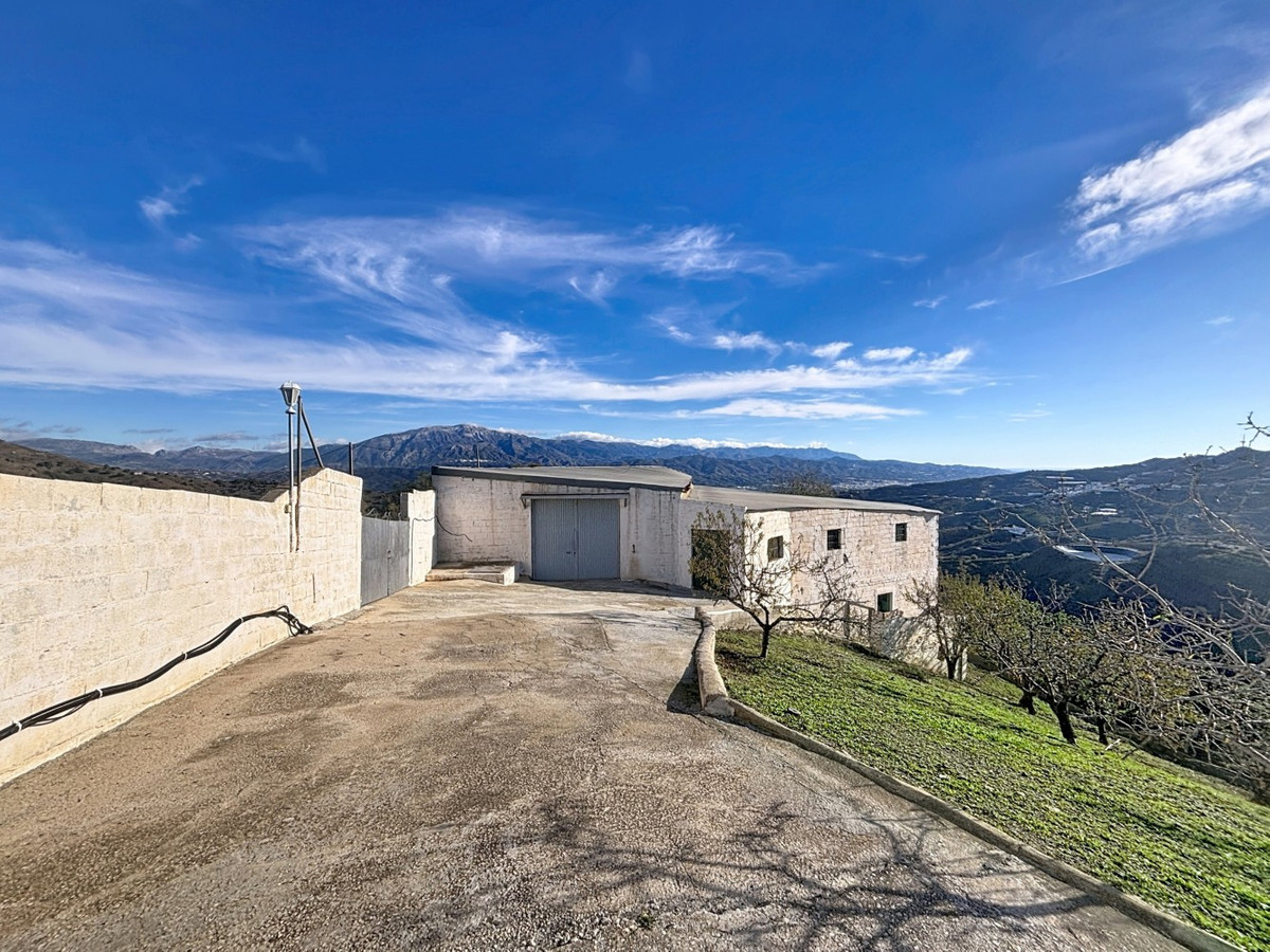 Se vende Terreno Rustico de 3 dormitorios en Costa Del Sol East, Málaga, España