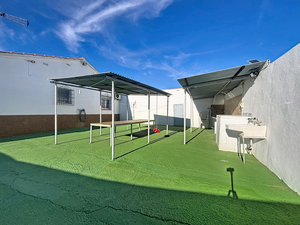Se vende Terreno Rustico de 3 dormitorios en Costa Del Sol East, Málaga, España
