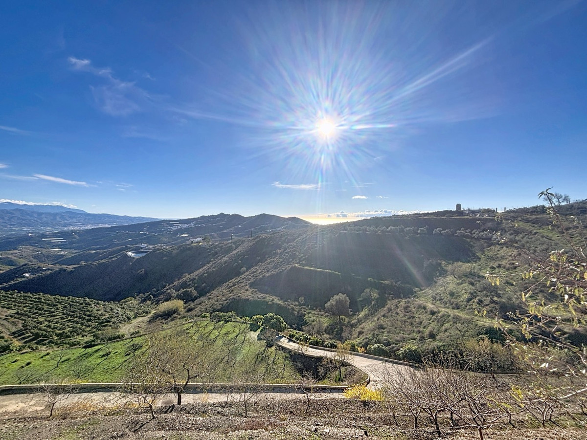 Se vende Terreno Rustico de 3 dormitorios en Costa Del Sol East, Málaga, España