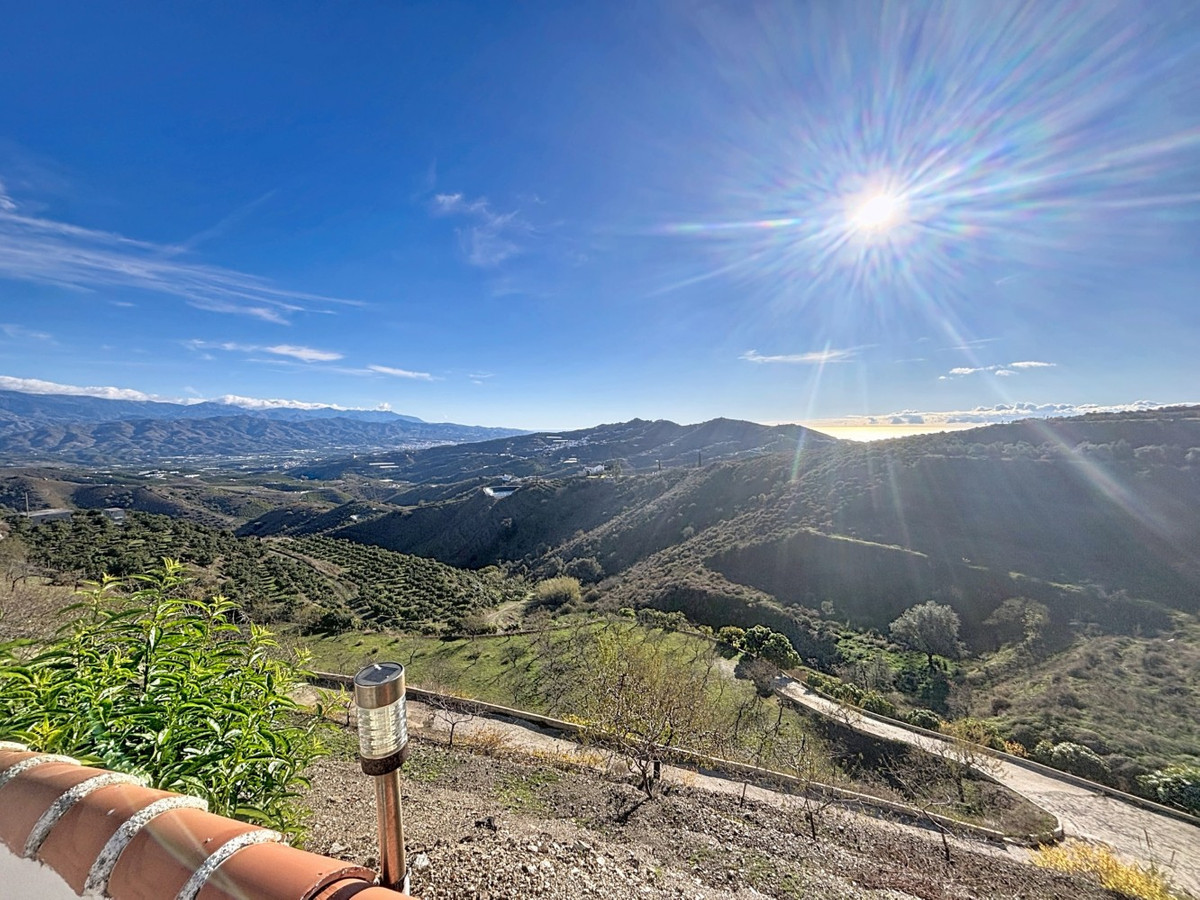 Se vende Terreno Rustico de 3 dormitorios en Costa Del Sol East, Málaga, España