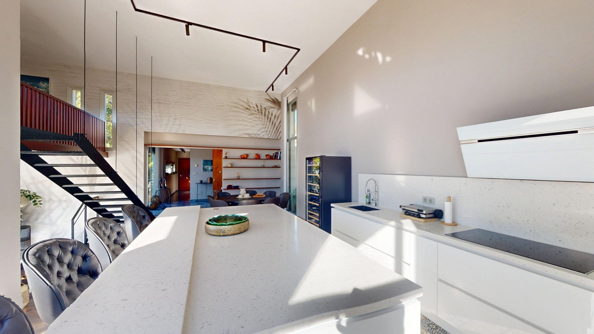 Se vende Villa - Chalet de 4 dormitorios en Costa Del Sol, Málaga, España