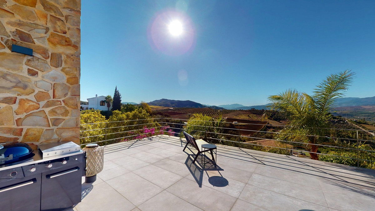 Se vende Villa - Chalet de 4 dormitorios en Costa Del Sol, Málaga, España