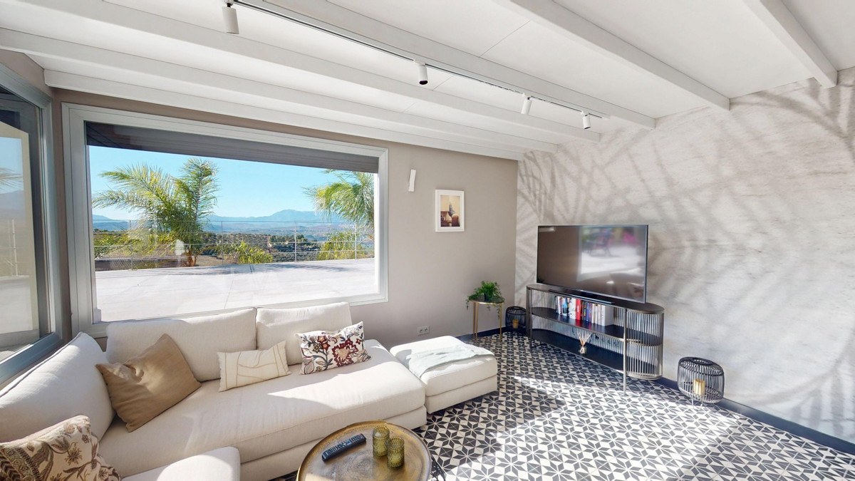 Se vende Villa - Chalet de 4 dormitorios en Costa Del Sol, Málaga, España
